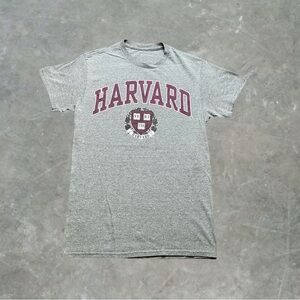 ☀️ Harvard Crimson College Graphic Tee Mens Size Small Gray
